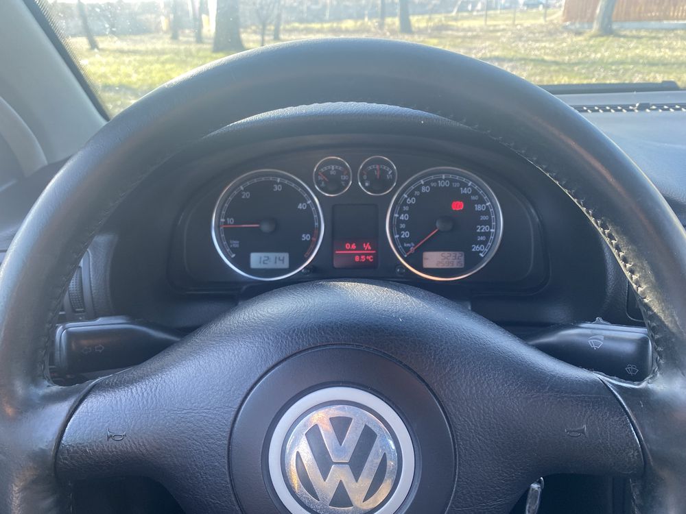 VW Passat 1.9 tdi
