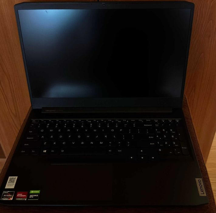 Laptop Gaming Lenovo IdeaPad 3 + Cooler + Căști HyperX Cloud II