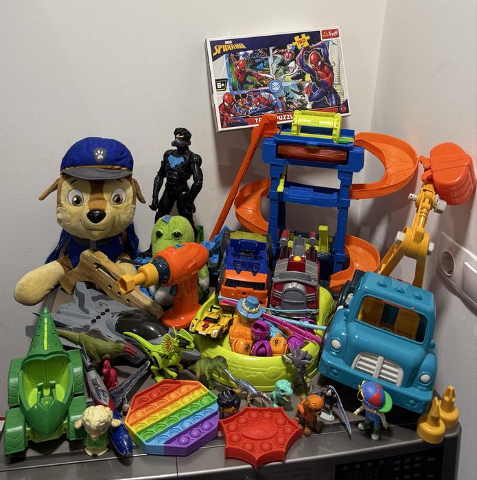 Lot 1 jucarii de copii