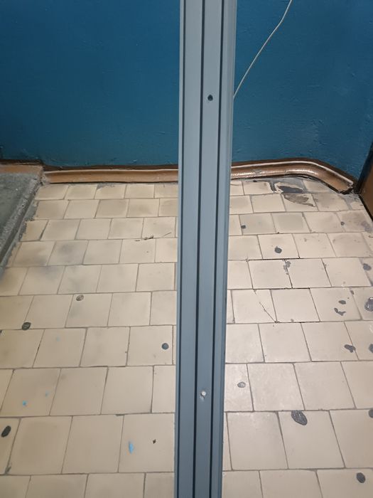 3 метровый 3 полосный потолочный карниз