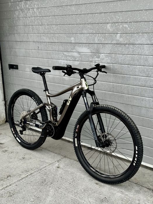 Bicicleta electrica Giant , 625 Wh , 2022