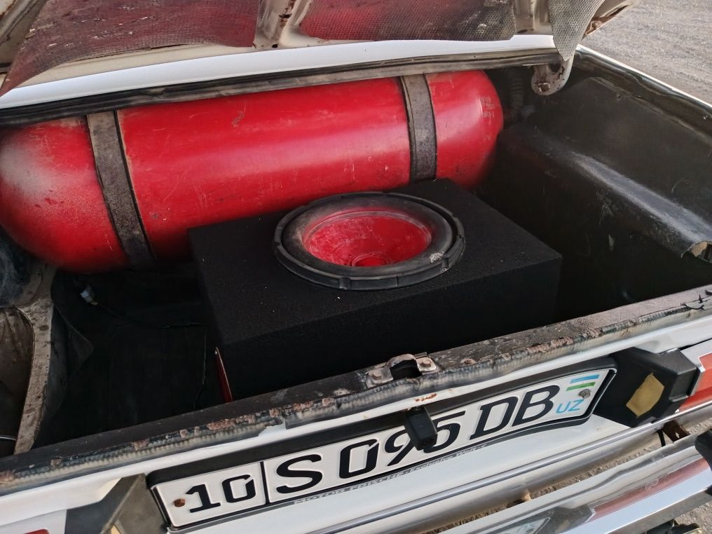 Vaz 21 06 sotiladi tiko barter bor