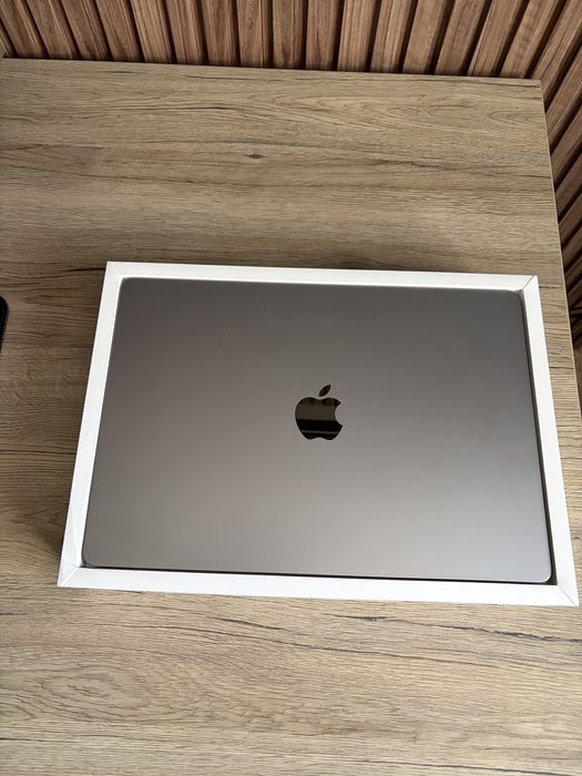 Macbook air 15 M2  [2024] в Гаранция