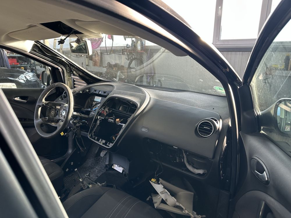 Табло със десен Airbag за Сеат Алтеа