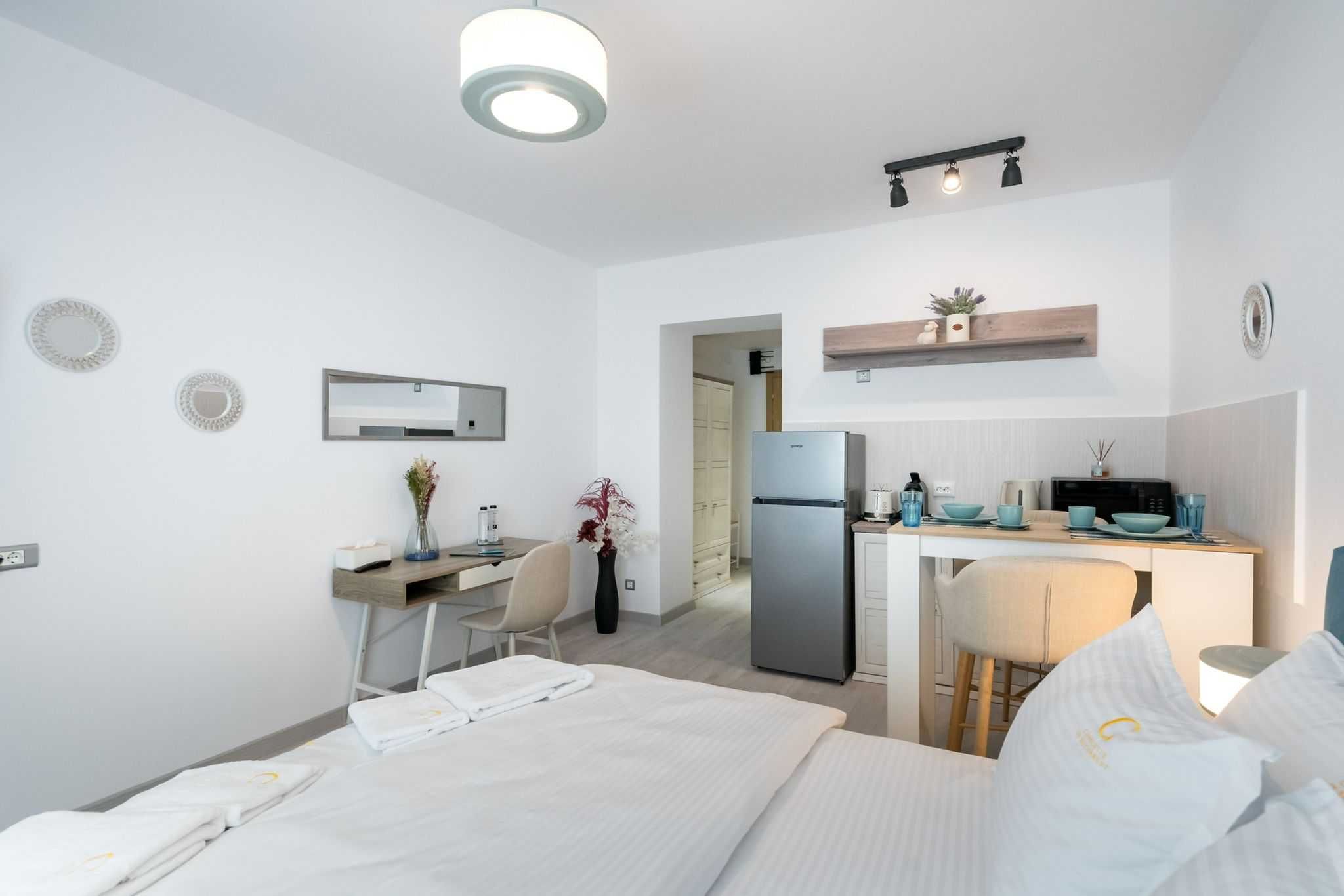 APARTHOTEL 10 Camere Posibilitate RATE 5 ANI
