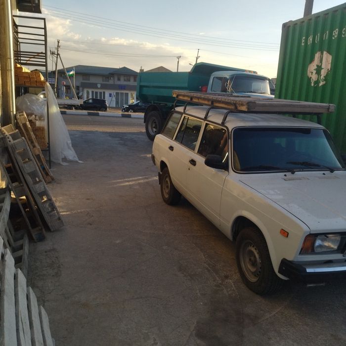 Vaz 2104 Sotiladi 2009 yil xolati yaxshi Bezin