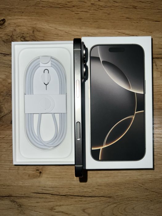 iPhone 16 pro, 256 GB, 100%