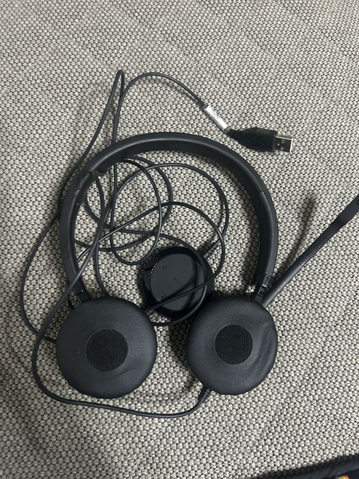 Продам Наушники гарнитура jabra