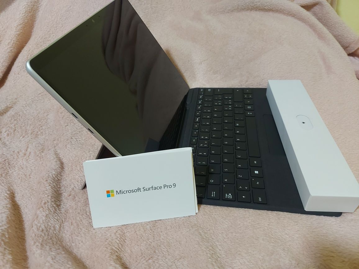 Microsoft Surface Pro 9