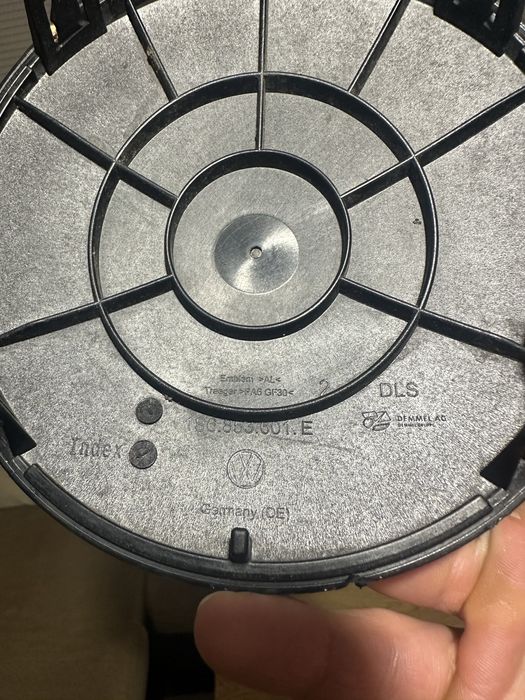 Емблема за VW Polo и за други модели става