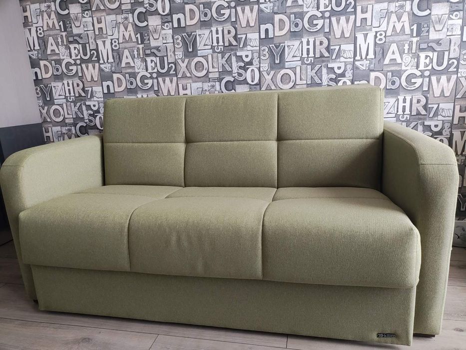 Разтегателен диван