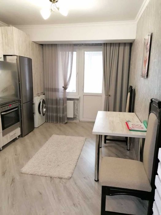 Дава се под наем Двустаен апартамент в София, Младост 3 - 42 кв.м за 350 € - Снимка #2