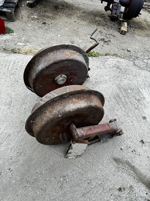 Punte / axa remorca 7,5 T . -   Roti combinator romanesc