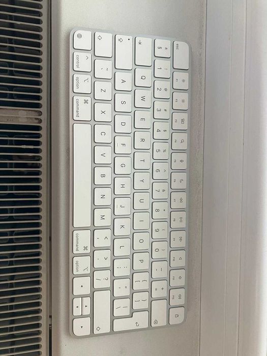 Mouse & Tastatură Mac Book