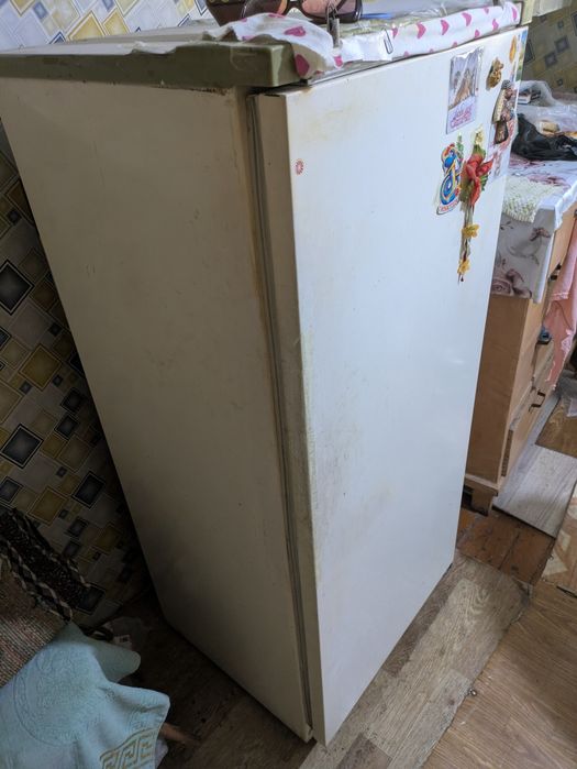 Холодильник СРОЧНО  бу самовывоз