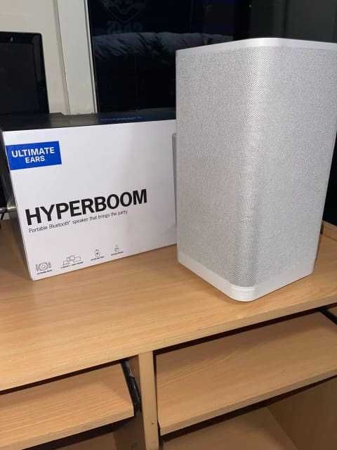 Ultimate ears Hyperboom, bluetooth, 24 ч. батерия, бяла