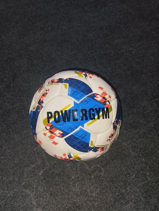 Futbol ishqibozlari uchun     POWERGEYM 5 Koptogimiz sotuvda.