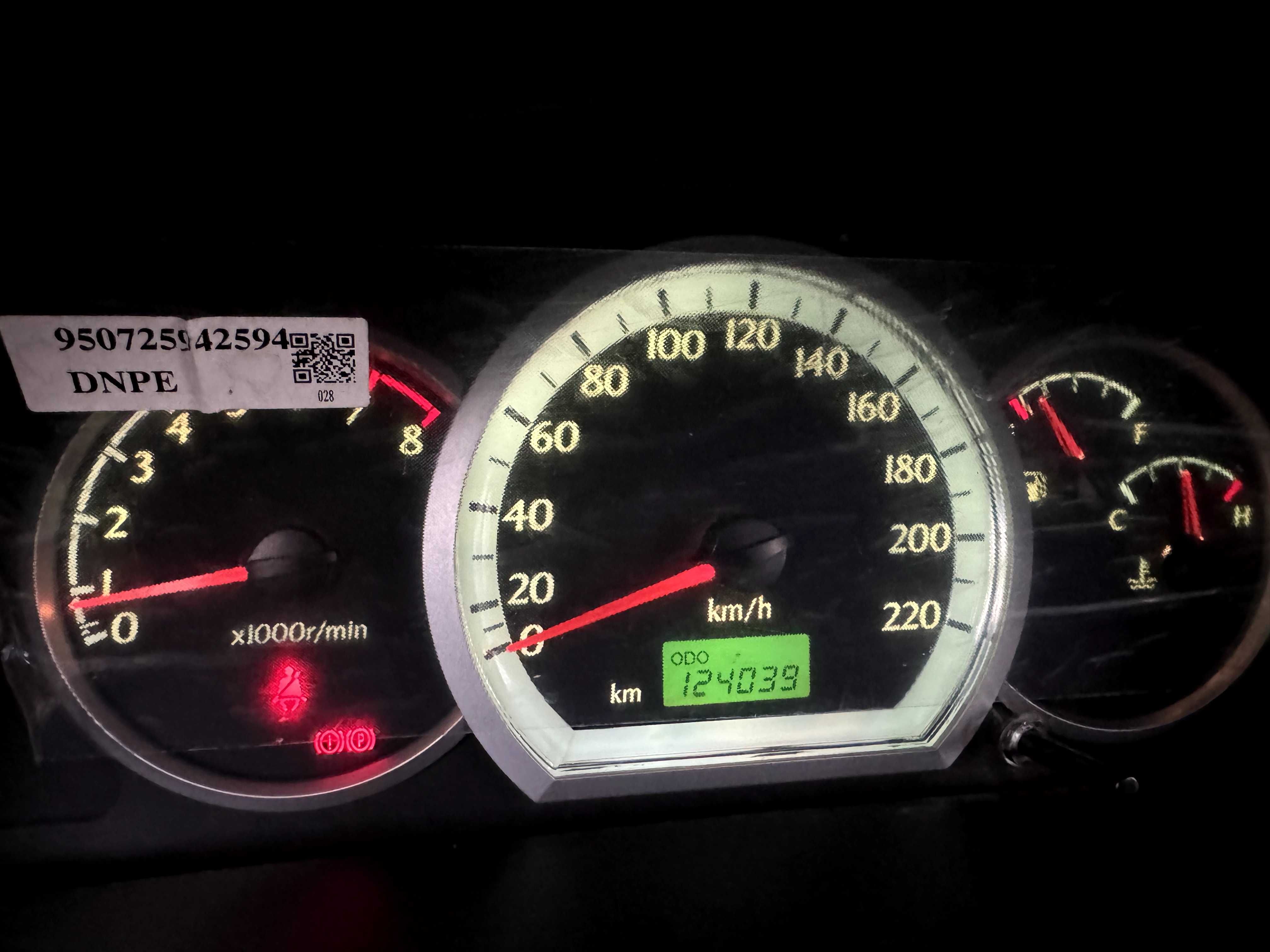 Продаю машину Chevrolet Gentra, 2014 года, пробег 124 000 км
