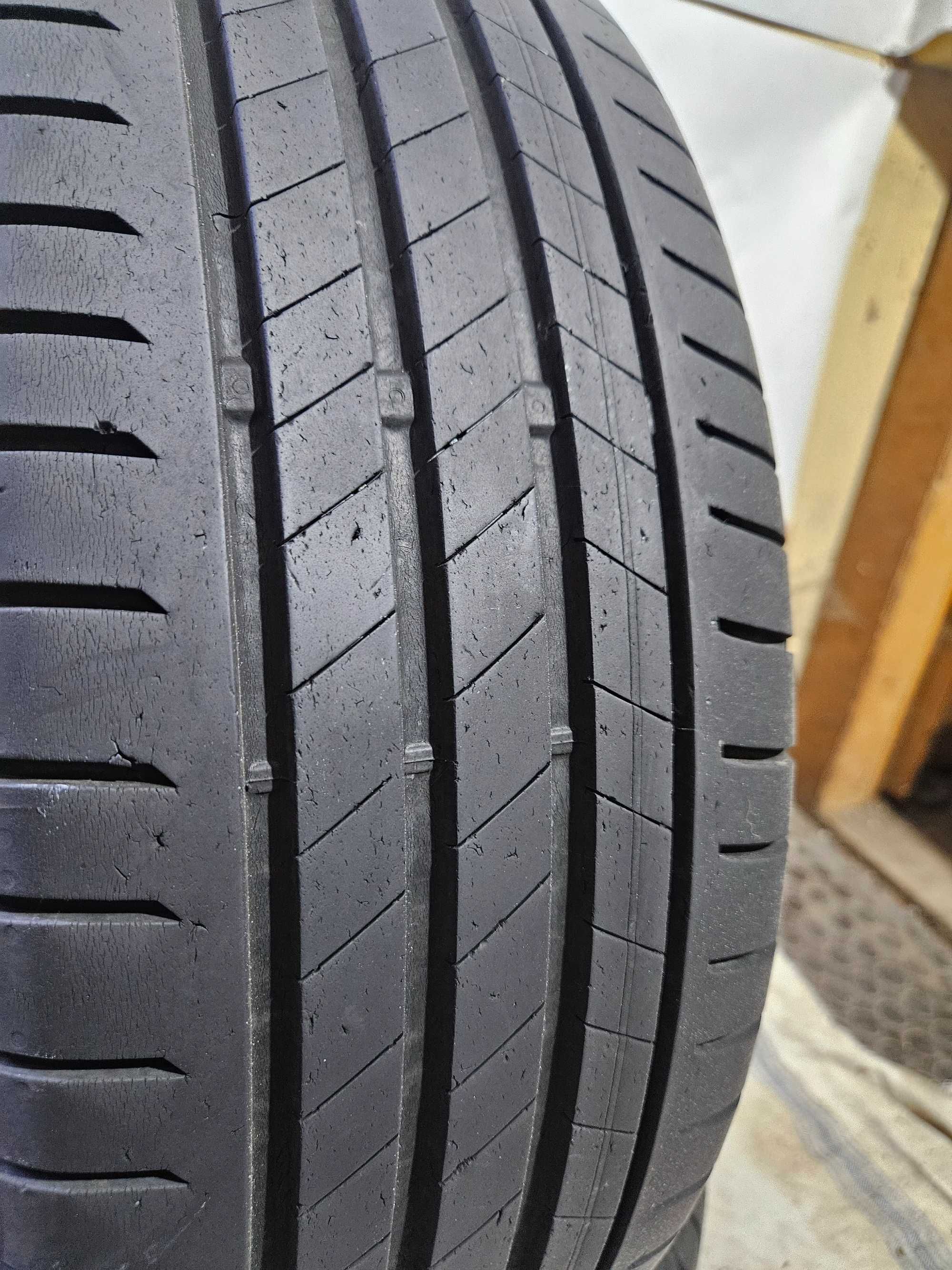 2бр 195/55/16 BRIDGESTONE 6,5мм грайфер дот:21г безплатен монтаж