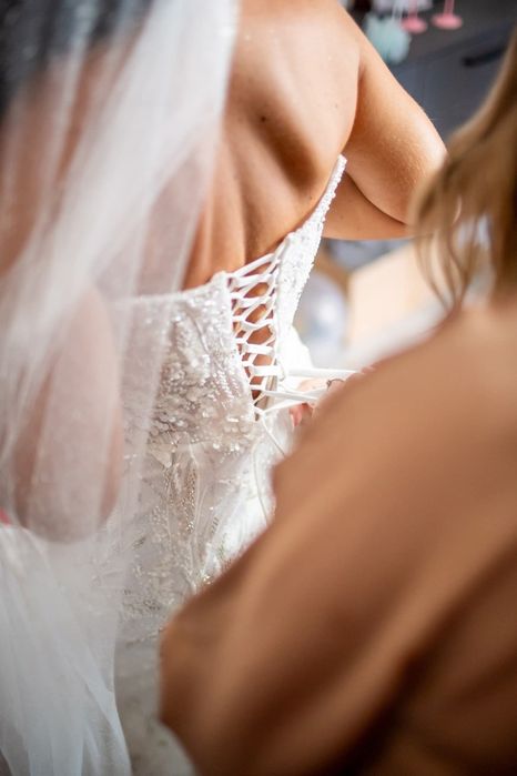 Rochie de mireasă sirenă cu trenă detașabilă de prințesă