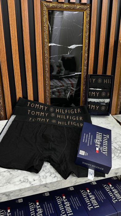 Boxeri barbati 3 la set 85 lei tommy