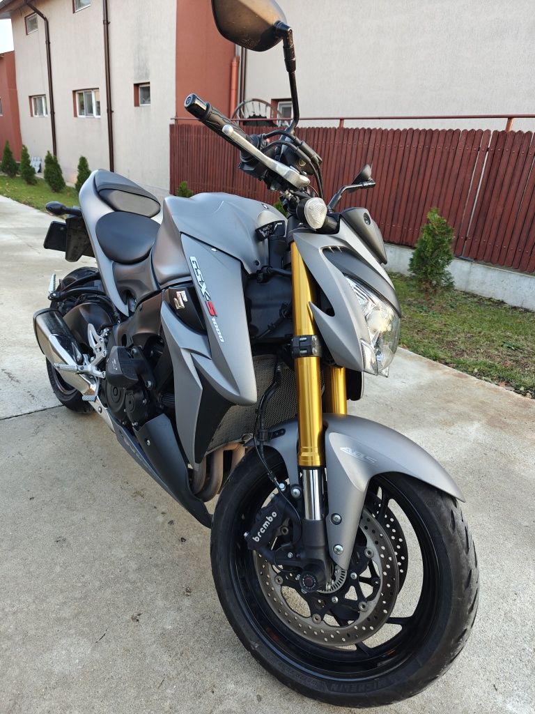 Suzuki GSX S 1000