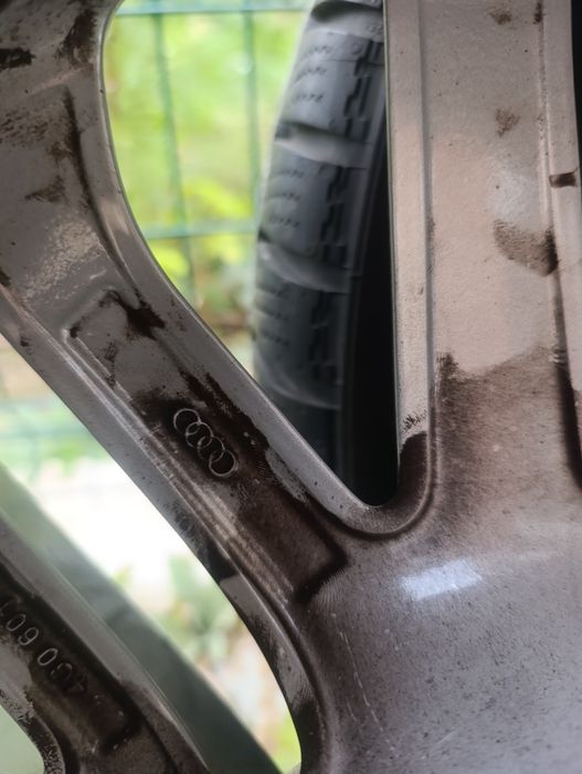 Джанти 5х112 19 със зимни гуми 235 45 19