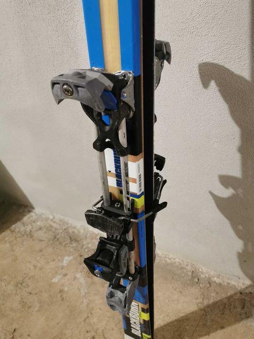 Ски, комбинирани автомати и колани за туринг