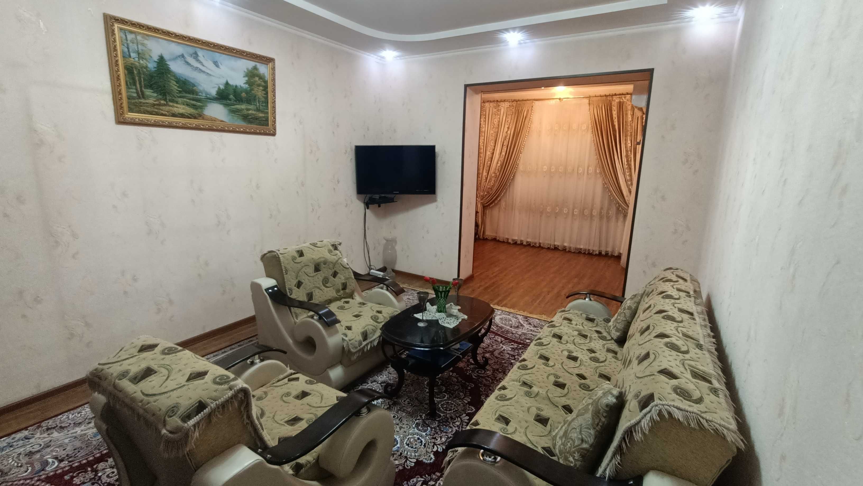 Аренда квартиры в центре, (рядом Tashkent city) 3х кв., 104 кв.м.