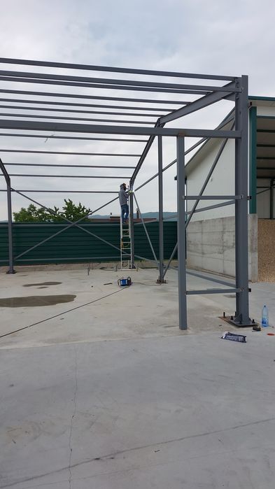 Hale metalice 10cu20 Cu h4 pentru detalii sunti avem mai multe marim