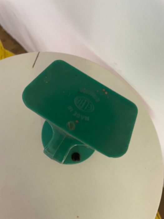 anterna ELBA cu baterii bec pt drumetie RSR Romania lampa veche verde