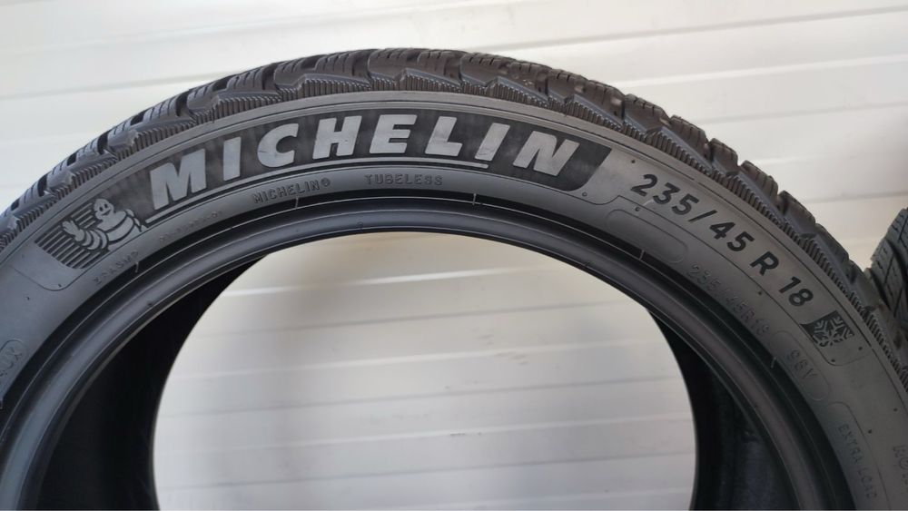 4бр зимни гуми 235/45/18/Michelin pilot alpin5/5.8грайпфер/dot3020/