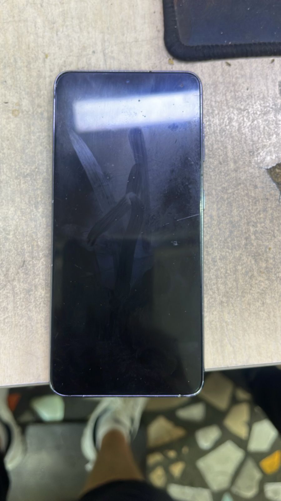 Samsung       S21