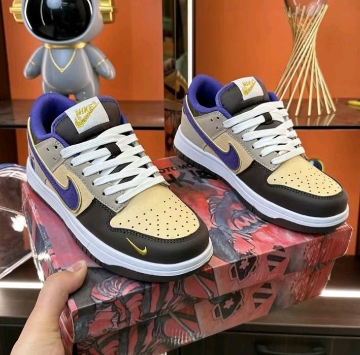 Кроссовки Nike новые