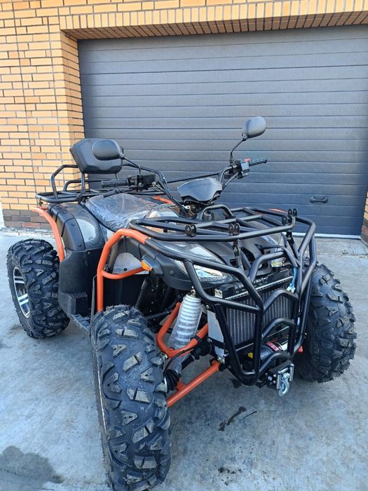 Продам новый квадроцикл в коробке 300куб