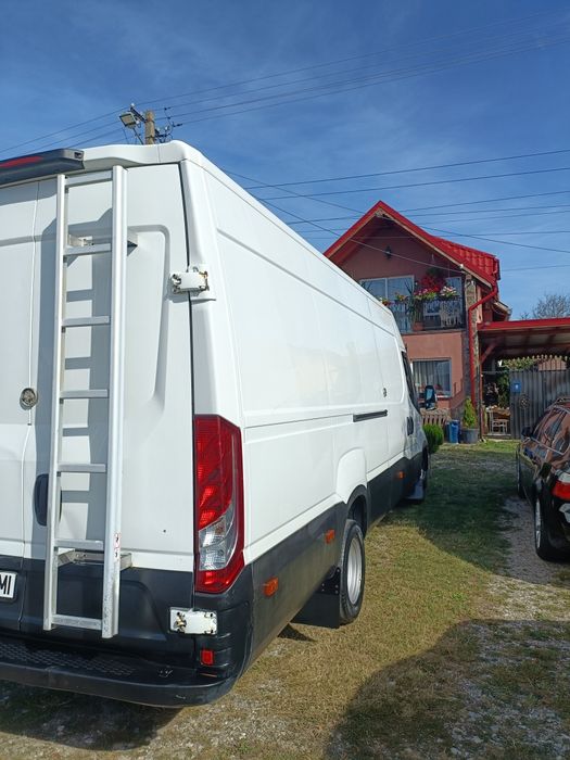 Vănd Iveco autoutilitara ,an fabricație 2015,motor2998cm34