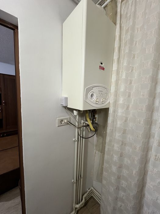 Vand Garsoniera complet renovata