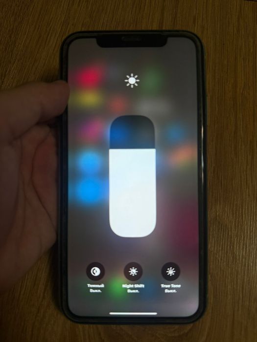 Айфон 11 идеальном состоянии срочно