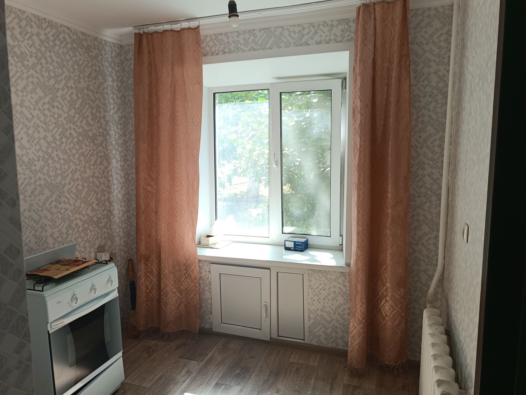 Продам однокомнатную квартиру г.Лисаковск 2мик-он, 18 дом, 1 этаж