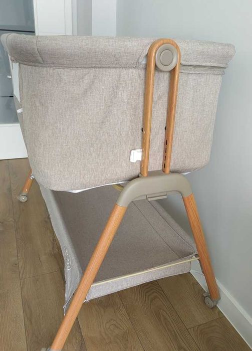 Кошара next to me