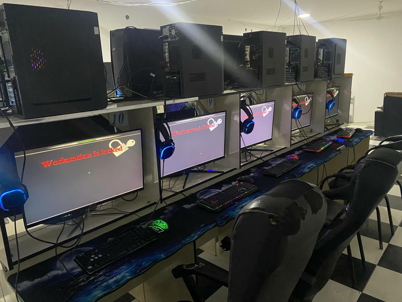 Tayyor Game club sotiladi 14 dona  mebellari bilan  holati ideal