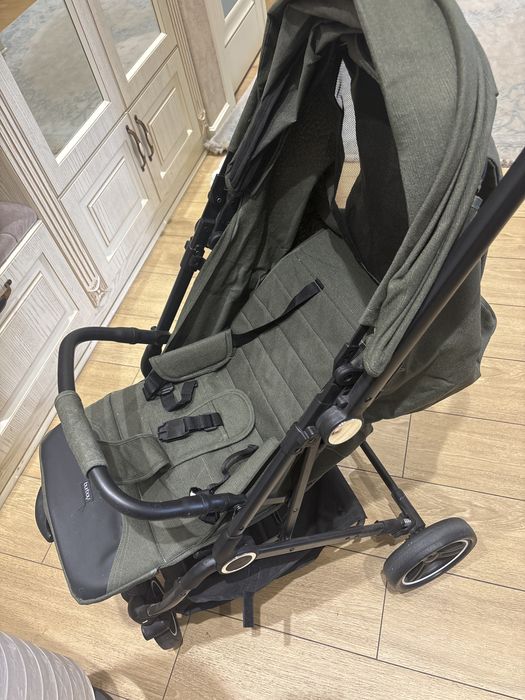 Продаю детскую коляску