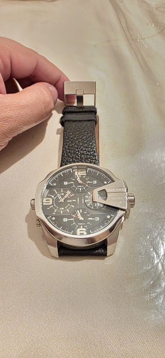 Оригинал Diesel кул соати Санкт Питербургдан олганман документлари бор