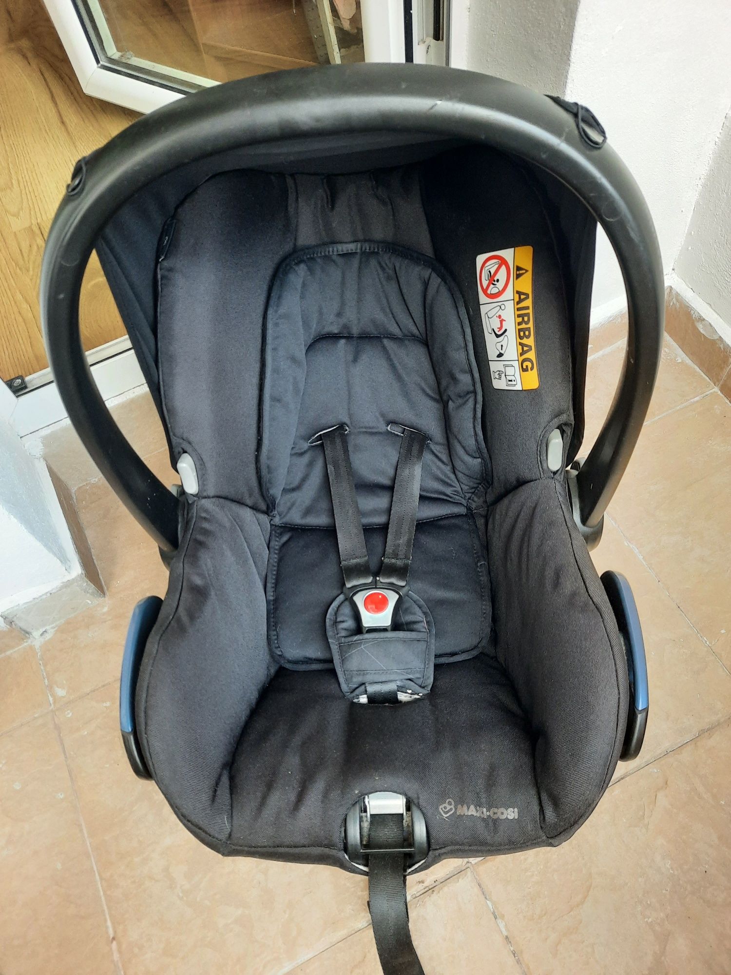 Maxi Cosi Citi, 0-13кг, кош за кола + подарък огледало Reer