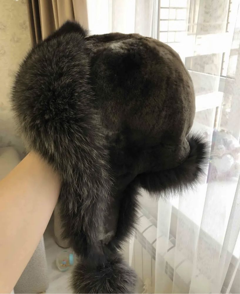 Продам меховую шапку