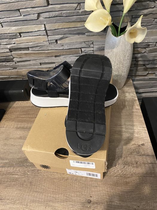 Sandale dama UGG