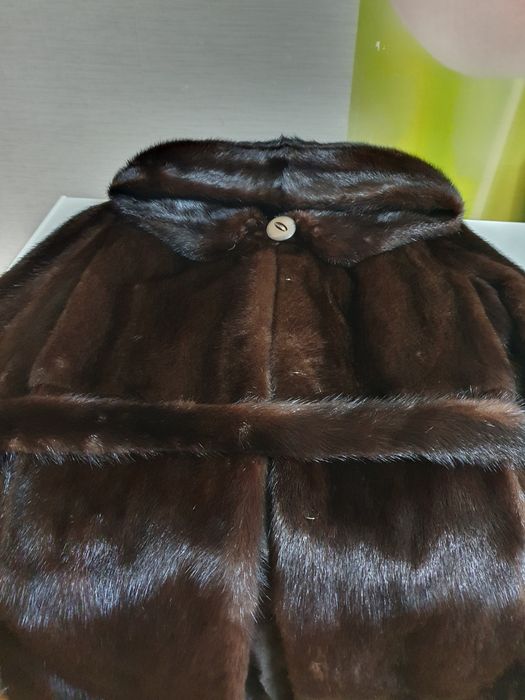 Продам шубу норковую