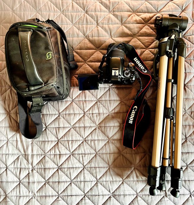 Canon eos 600D kit 18-55 III DC (fara IS)