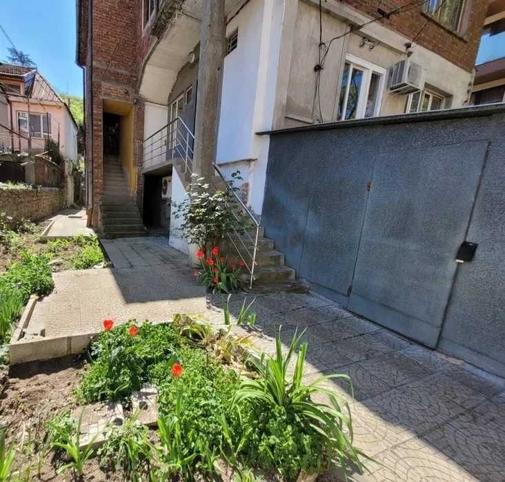 Продава се Етаж от къща в Пловдив, Център - 100 кв.м за 1900 €/кв.м - Снимка #12