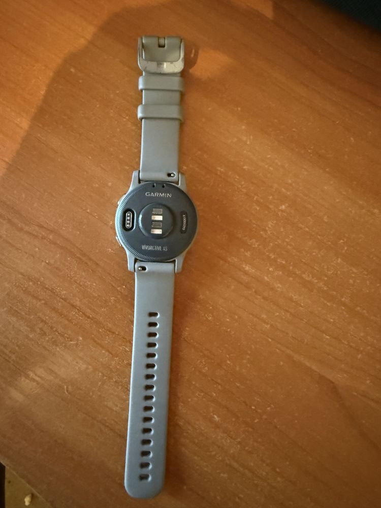 Garmin vivoactive 4s